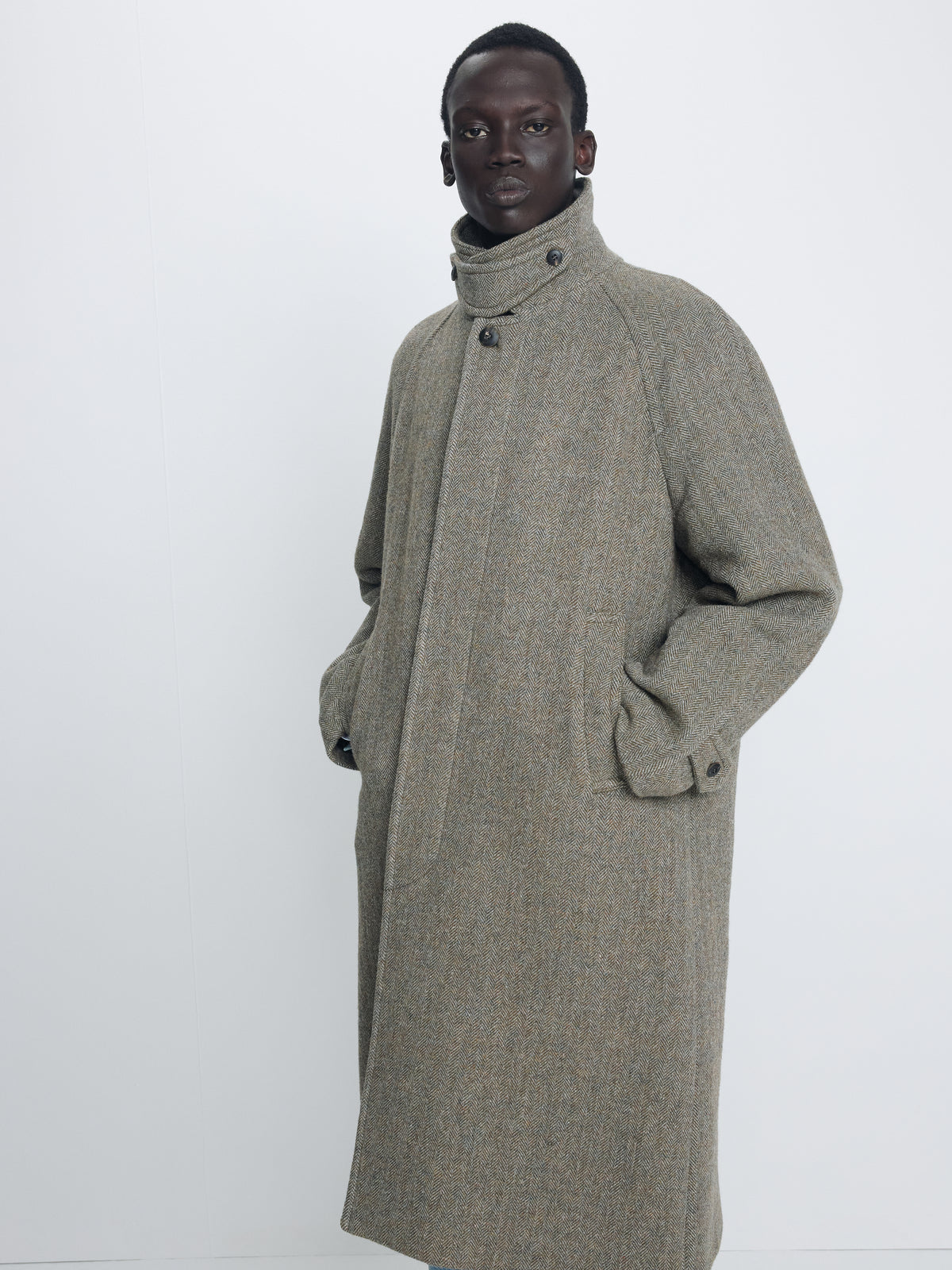 HERRINGBONE WOOL RAGLAN OVERCOAT_ PATINA TAUPE
