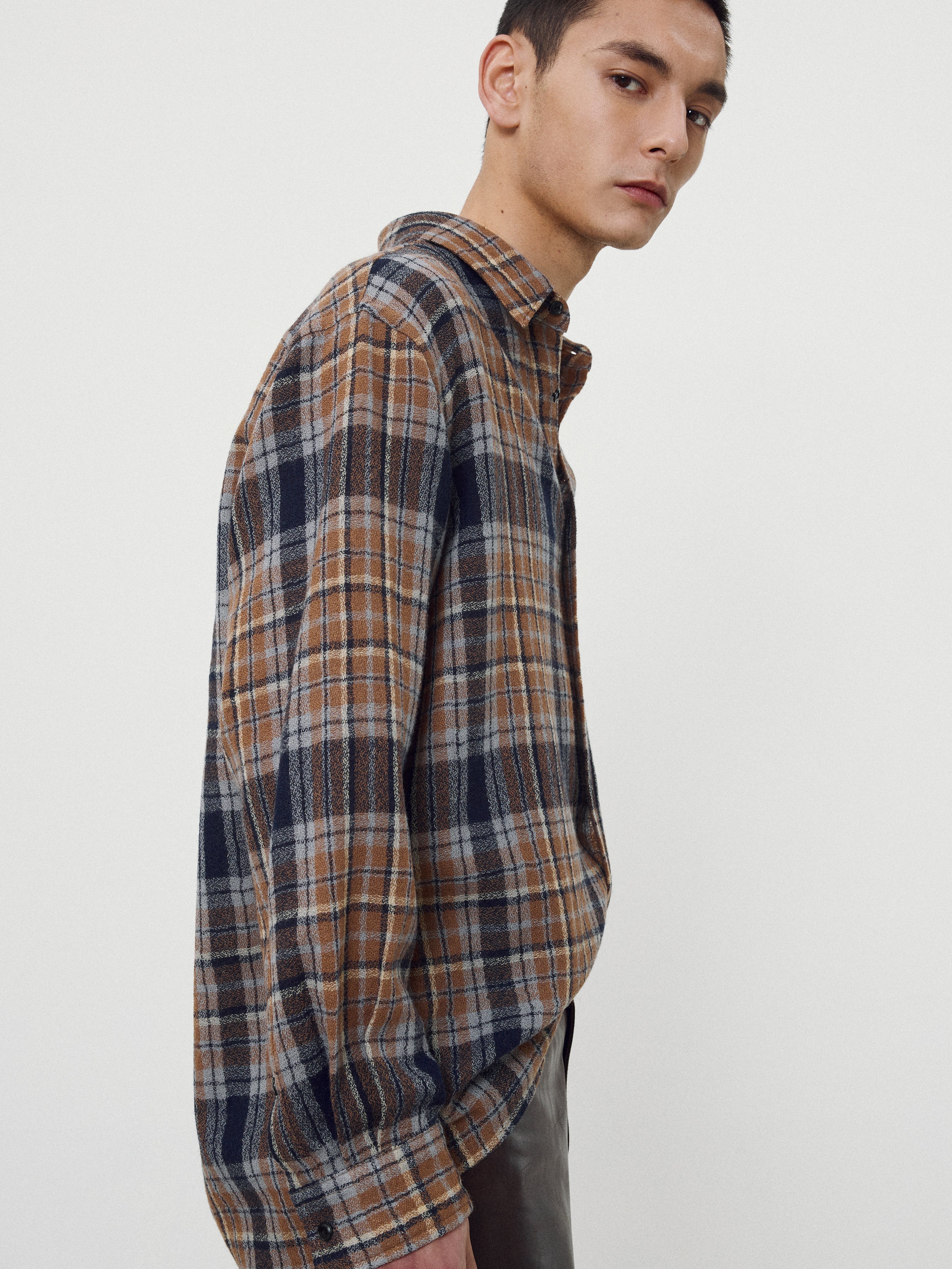 Light Wool Single Pocket Check Shirt_ Camel