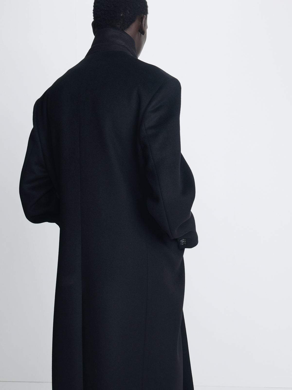 WOOL AND CASHMERE DOUBLE-BREASTED COAT_ BLACK