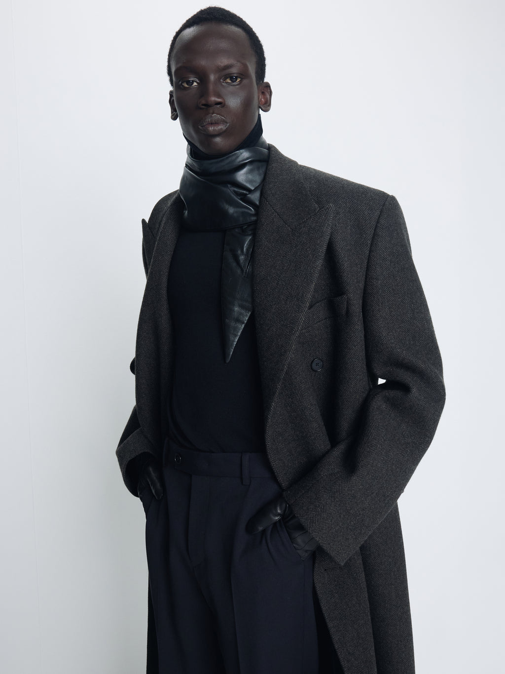 HERRINGBONE WOOL DOUBLE-BREASTED COAT_ MOSS BROWN