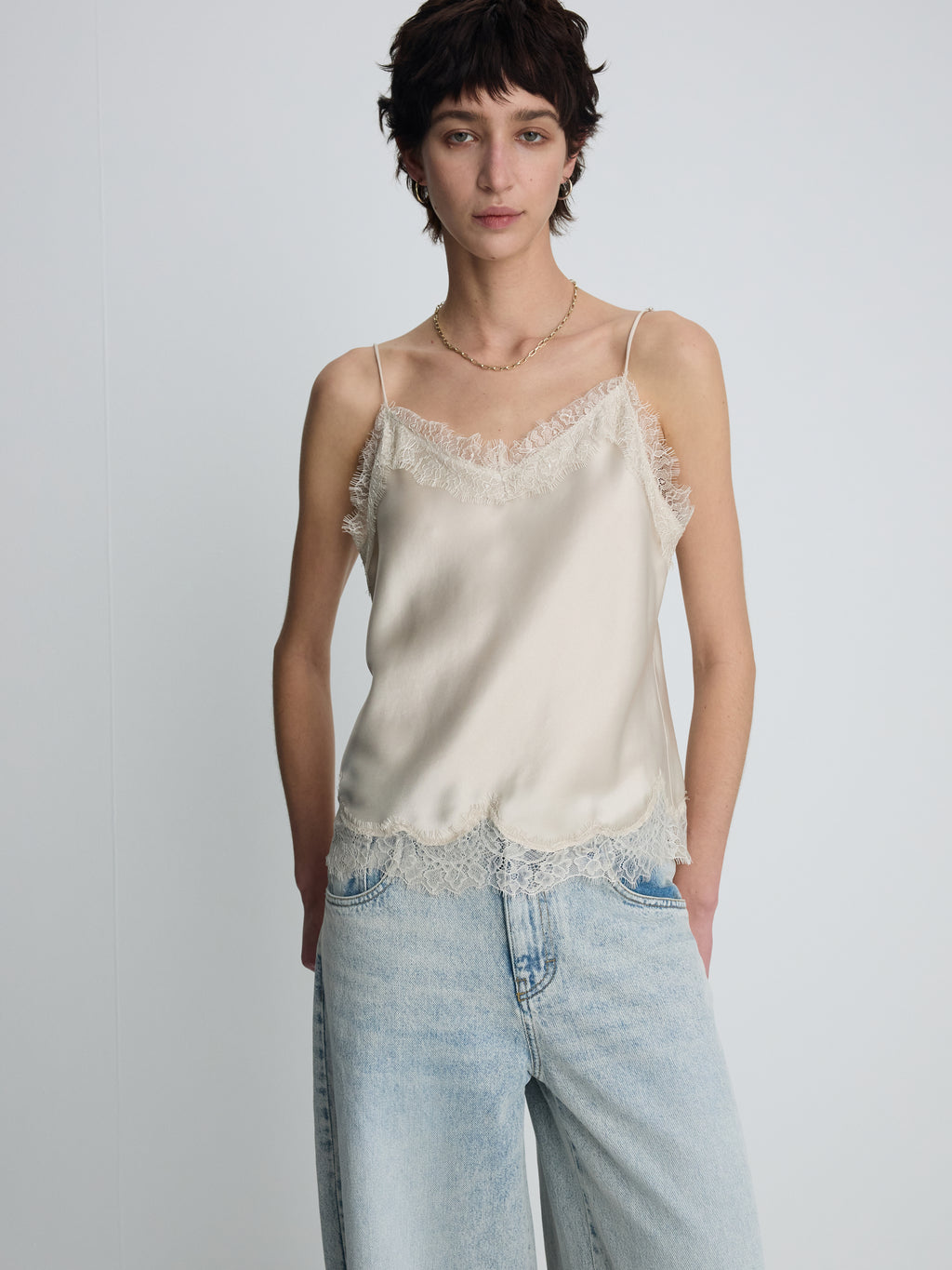 (W) DISTRESSED WIDE-LEG DENIM JEANS_ WASHED LIGHT BLUE