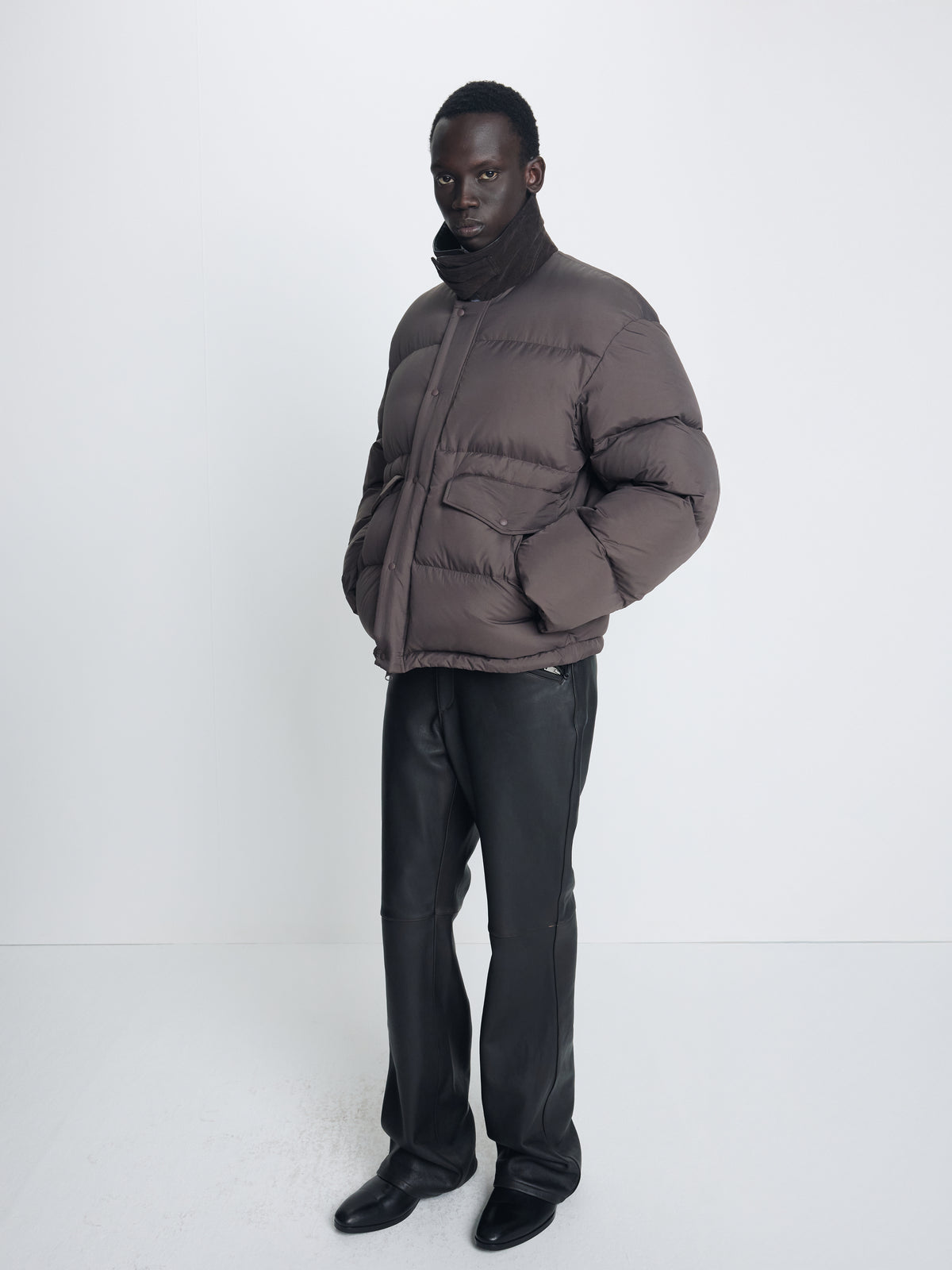 LEATHER COLLAR DOWN PUFFER BLOUSON_ DEEP BROWN