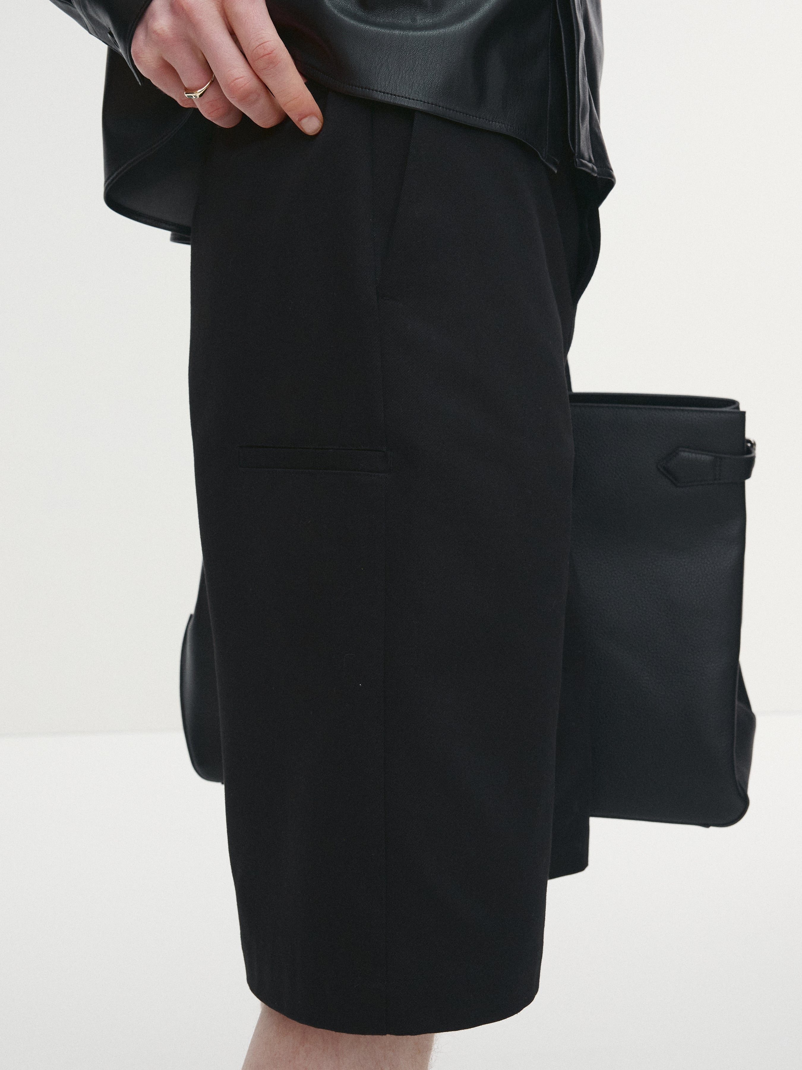 C/P BAGGY CHINO BERMUDA_ BLACK