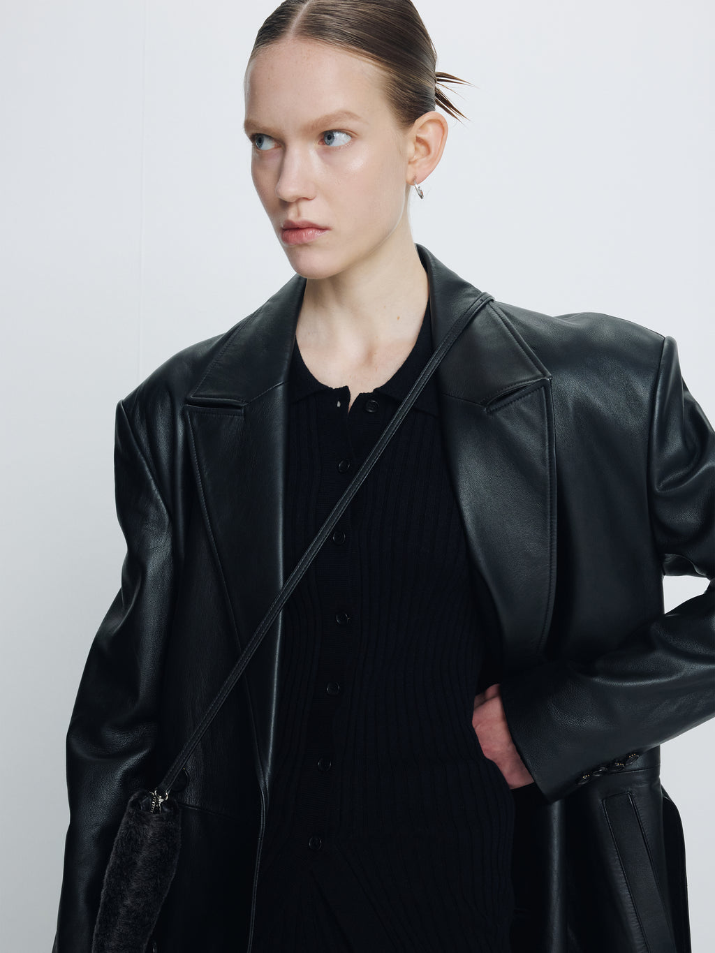 (W) NAPPA LEATHER DOUBLE-BREASTED COAT_ BLACK