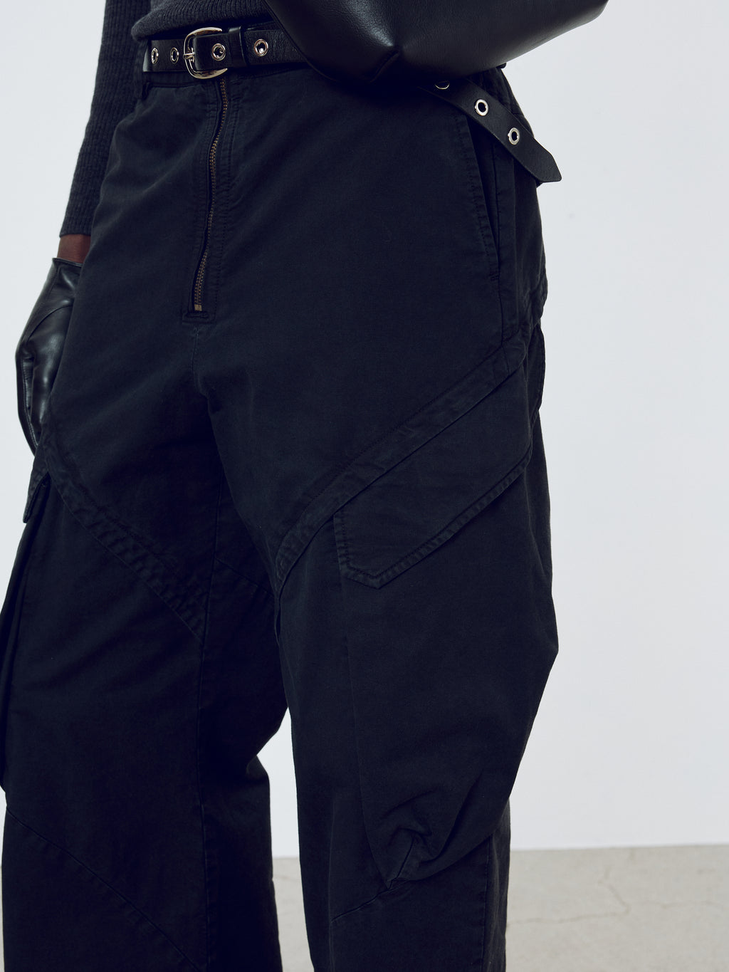 Garment-Dyed Gabardine Wide Cargo Pants_ Carbon Pigment
