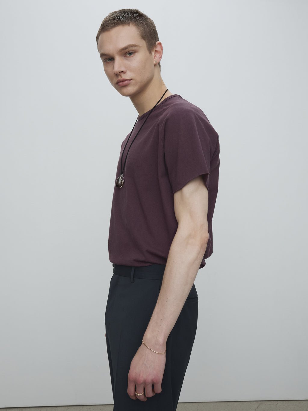 RAW EDGE WASHED T-SHIRT_ BURGUNDY