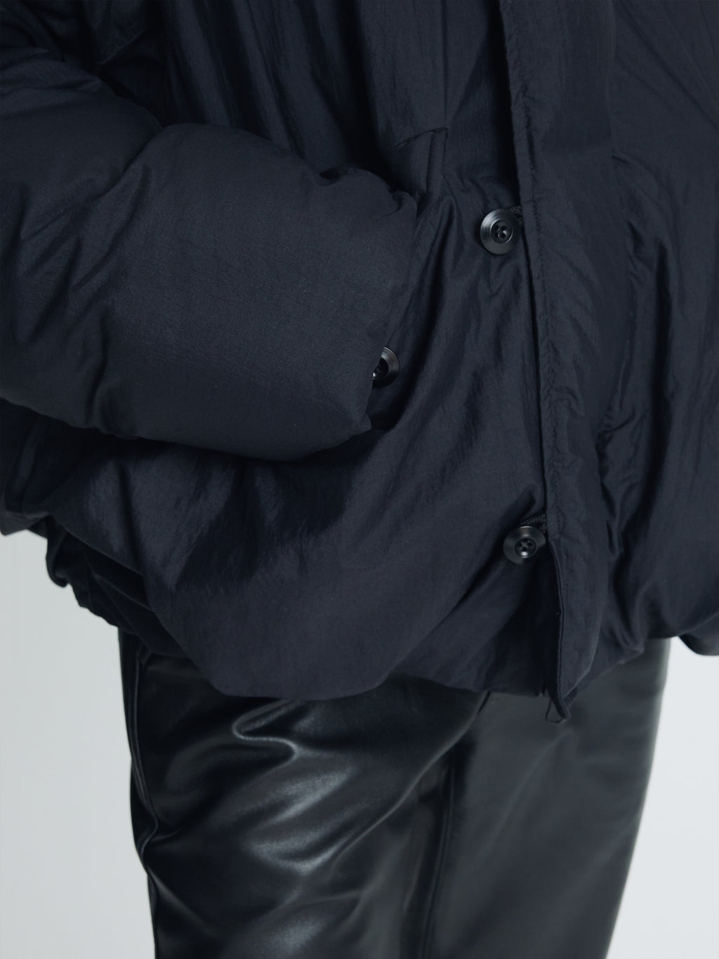 (W) SHEARLING COLLAR PUFFER BLOUSON_ BLACK