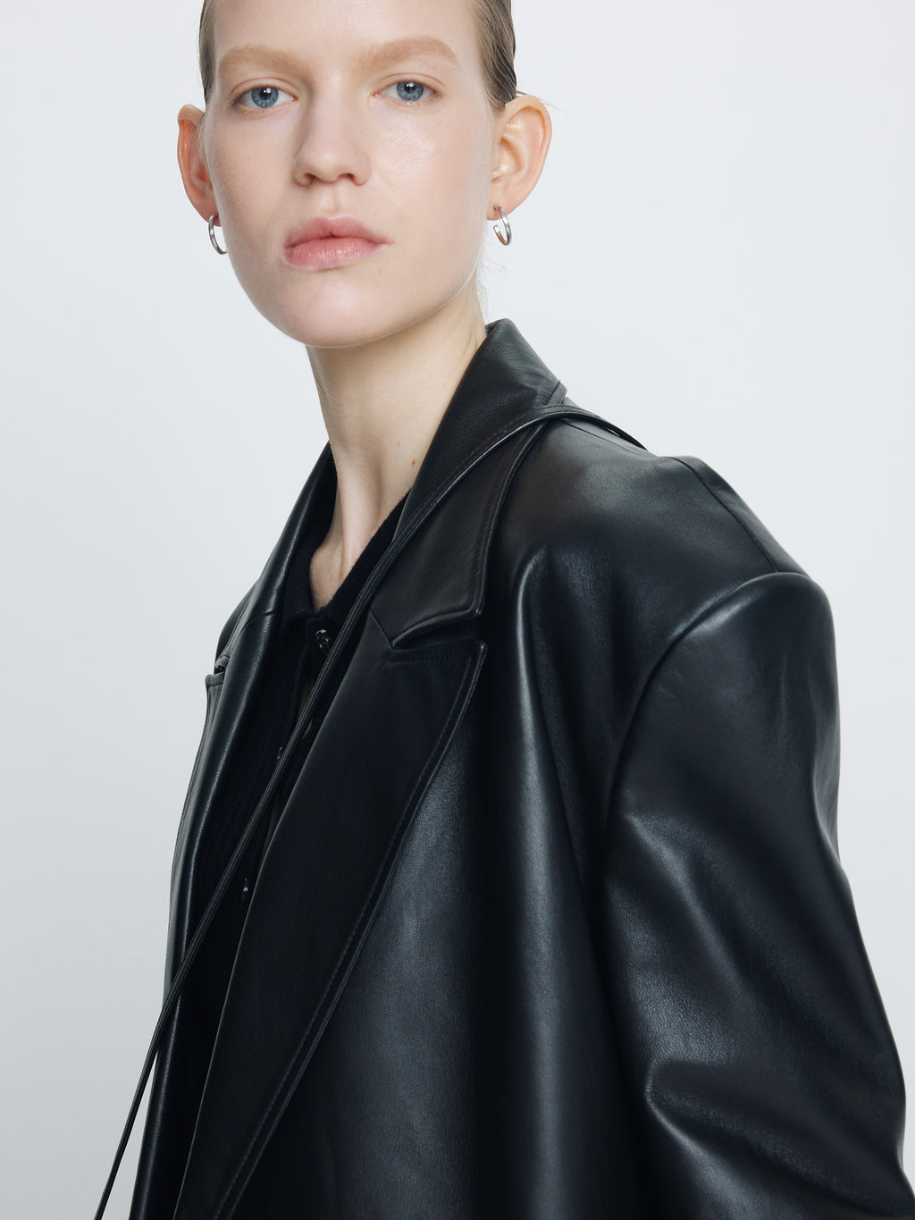 (W) NAPPA LEATHER DOUBLE-BREASTED COAT_ BLACK