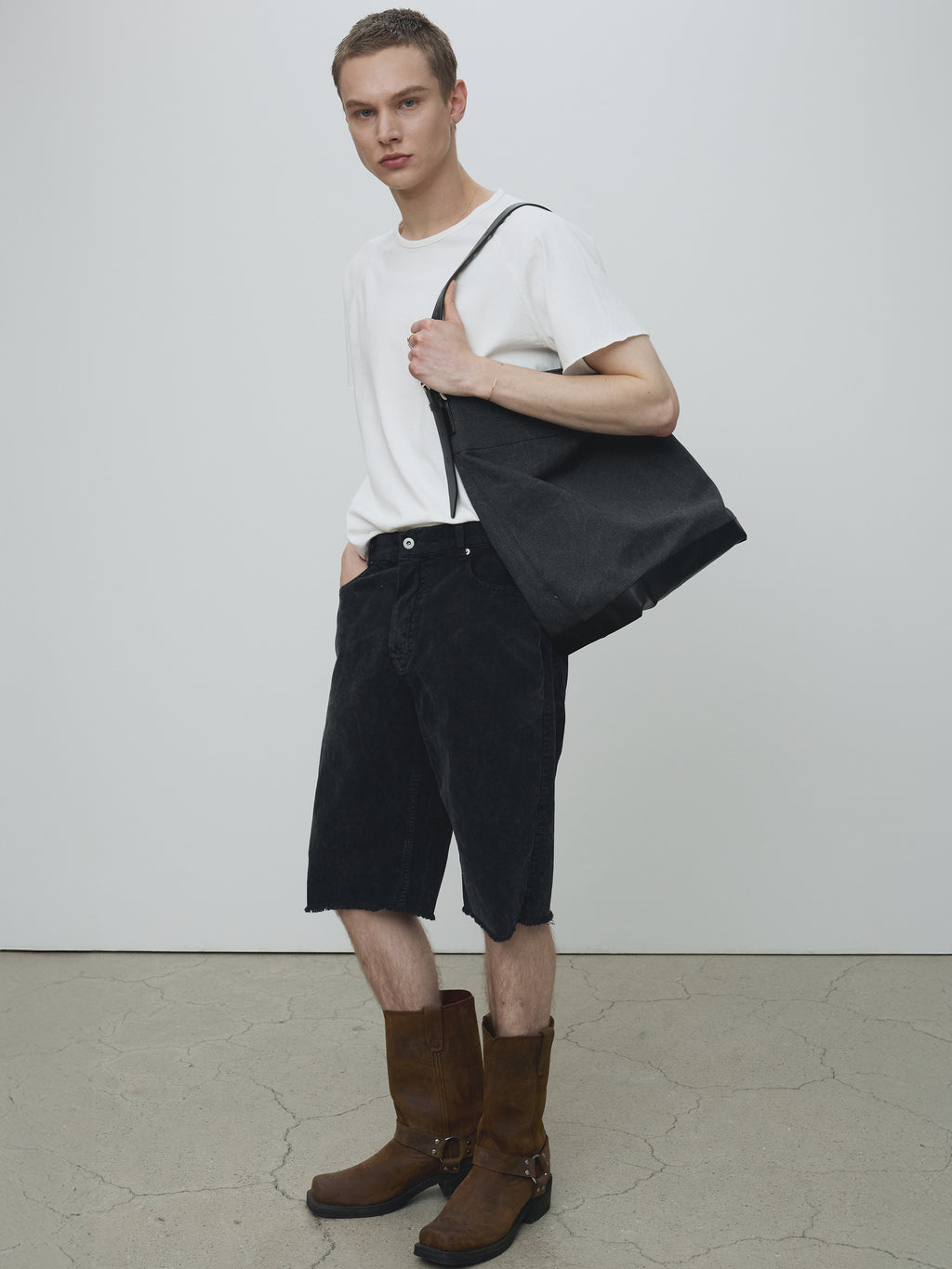 RAW EDGE WASHED T-SHIRT_ OFF WHITE