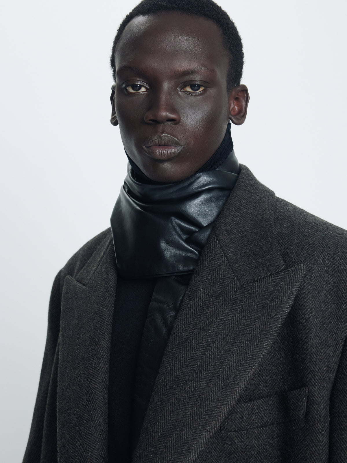 HERRINGBONE WOOL DOUBLE-BREASTED COAT_ MOSS BROWN