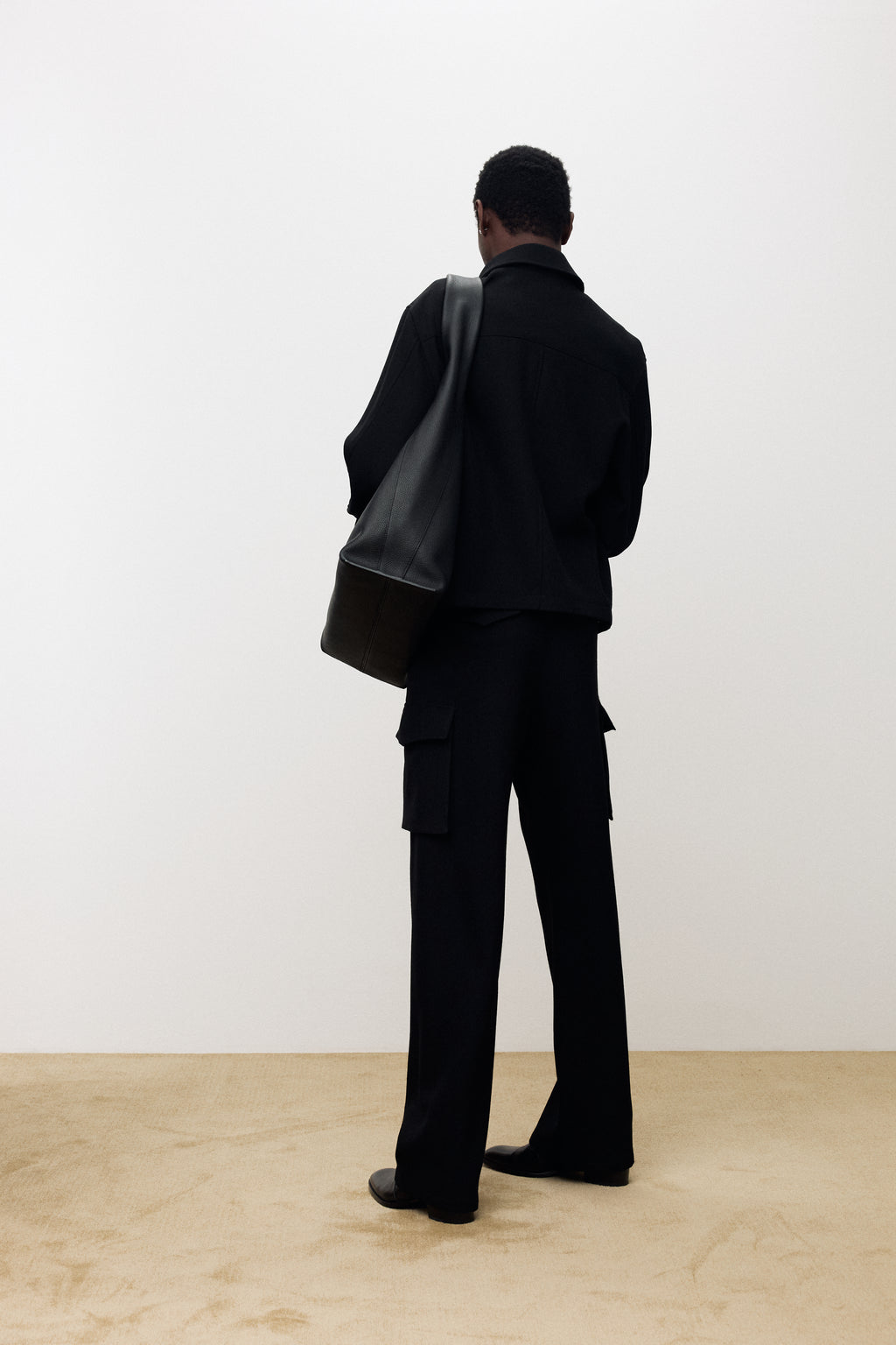 TEXTURED WOOL WIDE CARGO PANTS_ BLACK