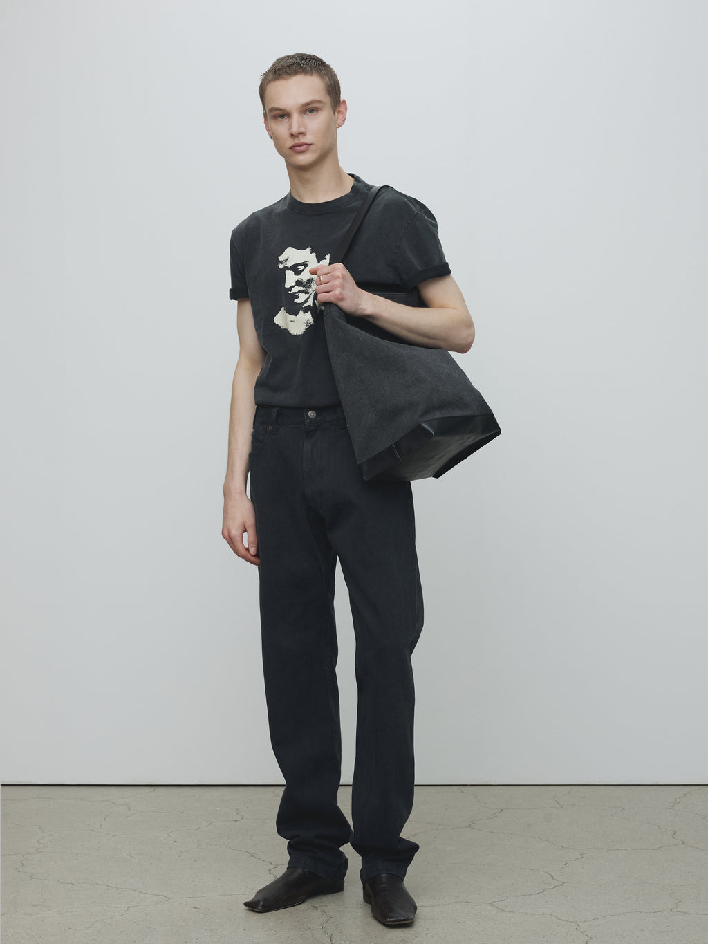 PORTRAIT GARMENT DYED T-SHIRT_ FADED BLACK