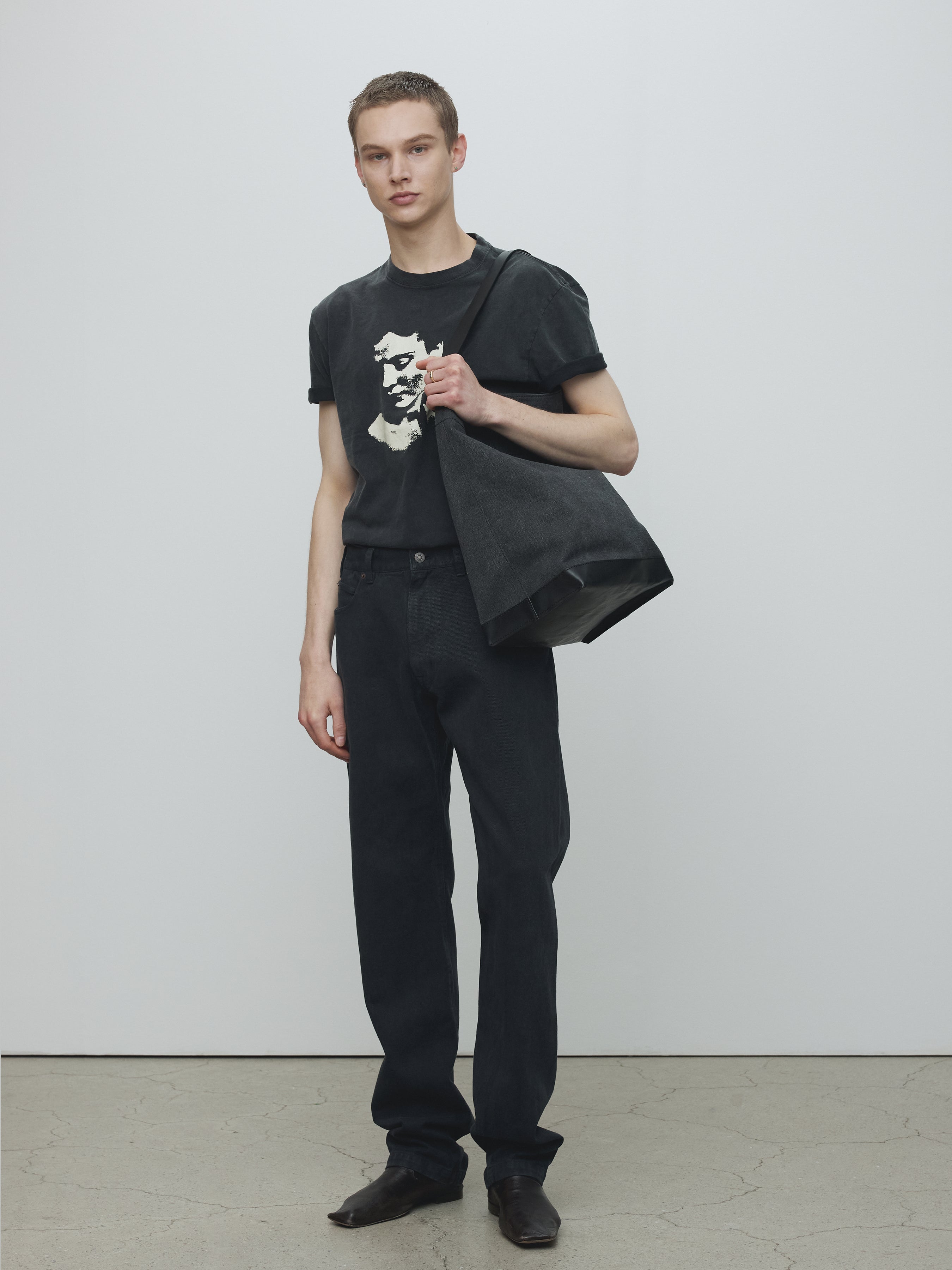PORTRAIT GARMENT DYED T-SHIRT_ FADED BLACK