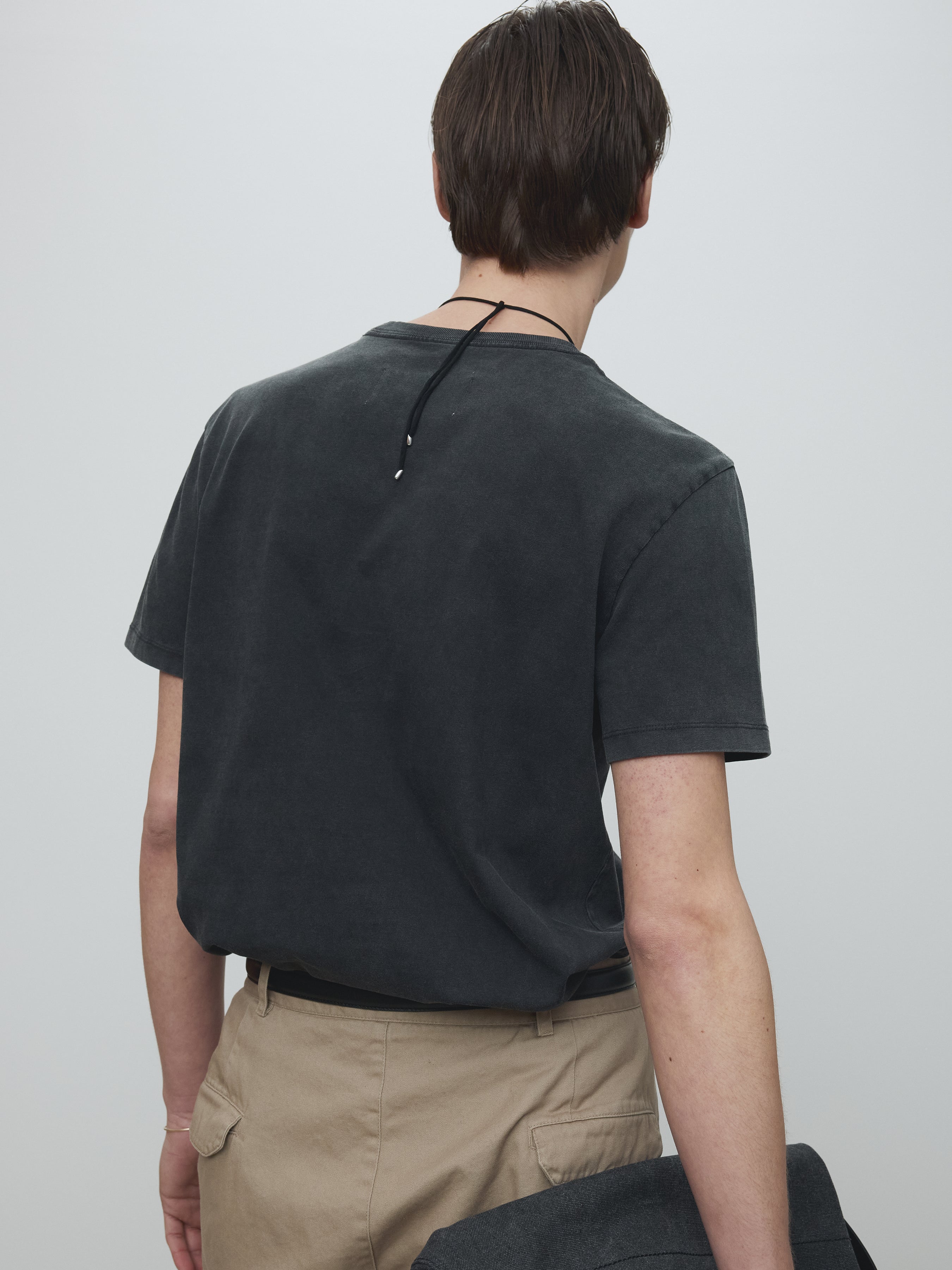 SIGNATURE GARMENT DYED T-SHIRT_ FADED BLACK
