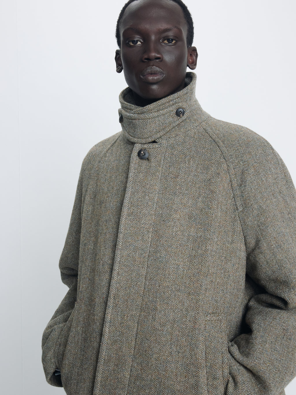 HERRINGBONE WOOL RAGLAN OVERCOAT_ PATINA TAUPE