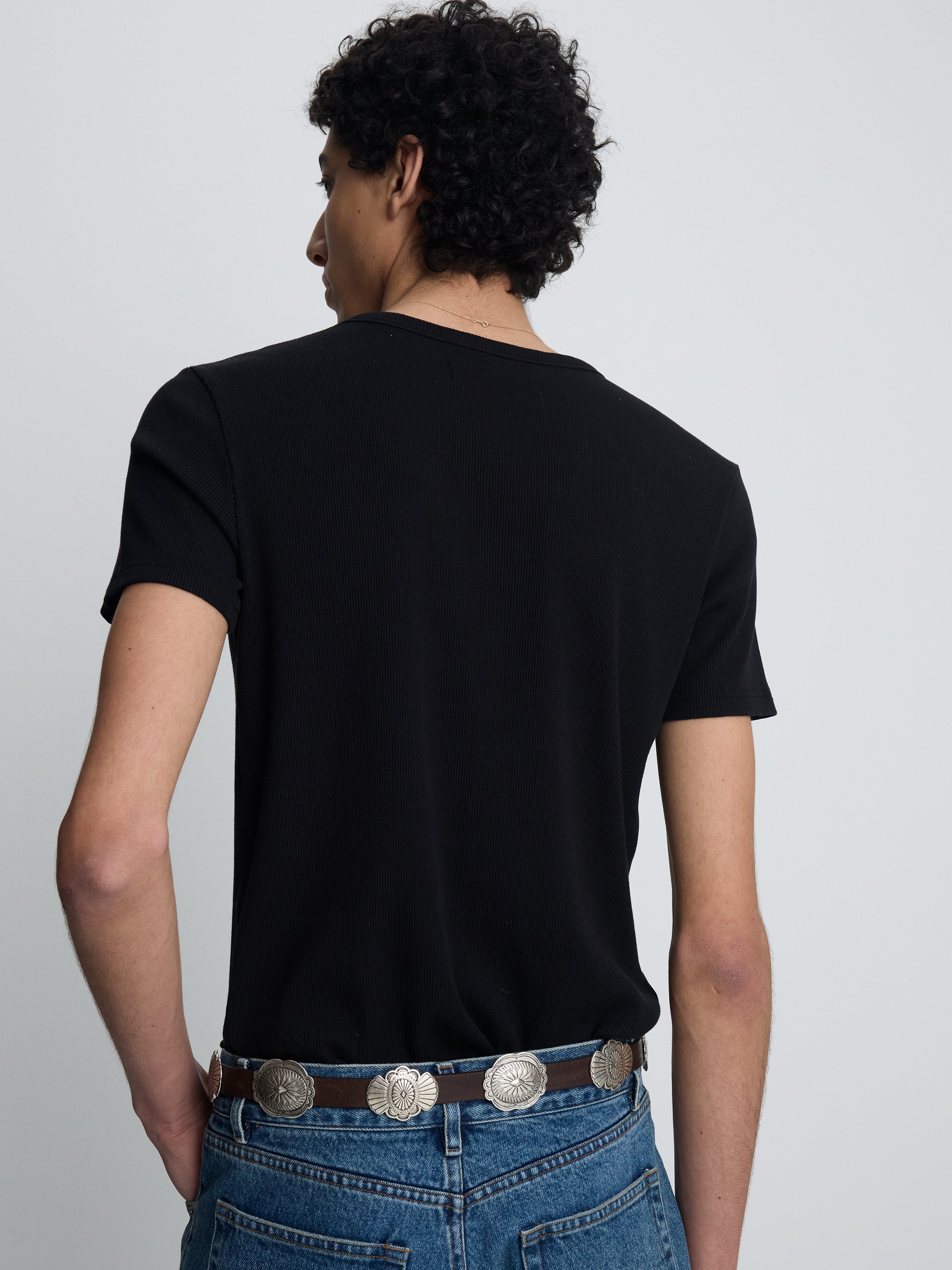 SOFT RIBBED FITTED T-SHIRT_ BLACK