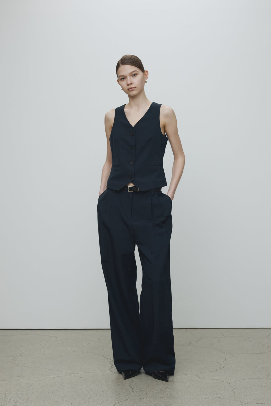 LINEN TAILORED VEST_ NAVY
