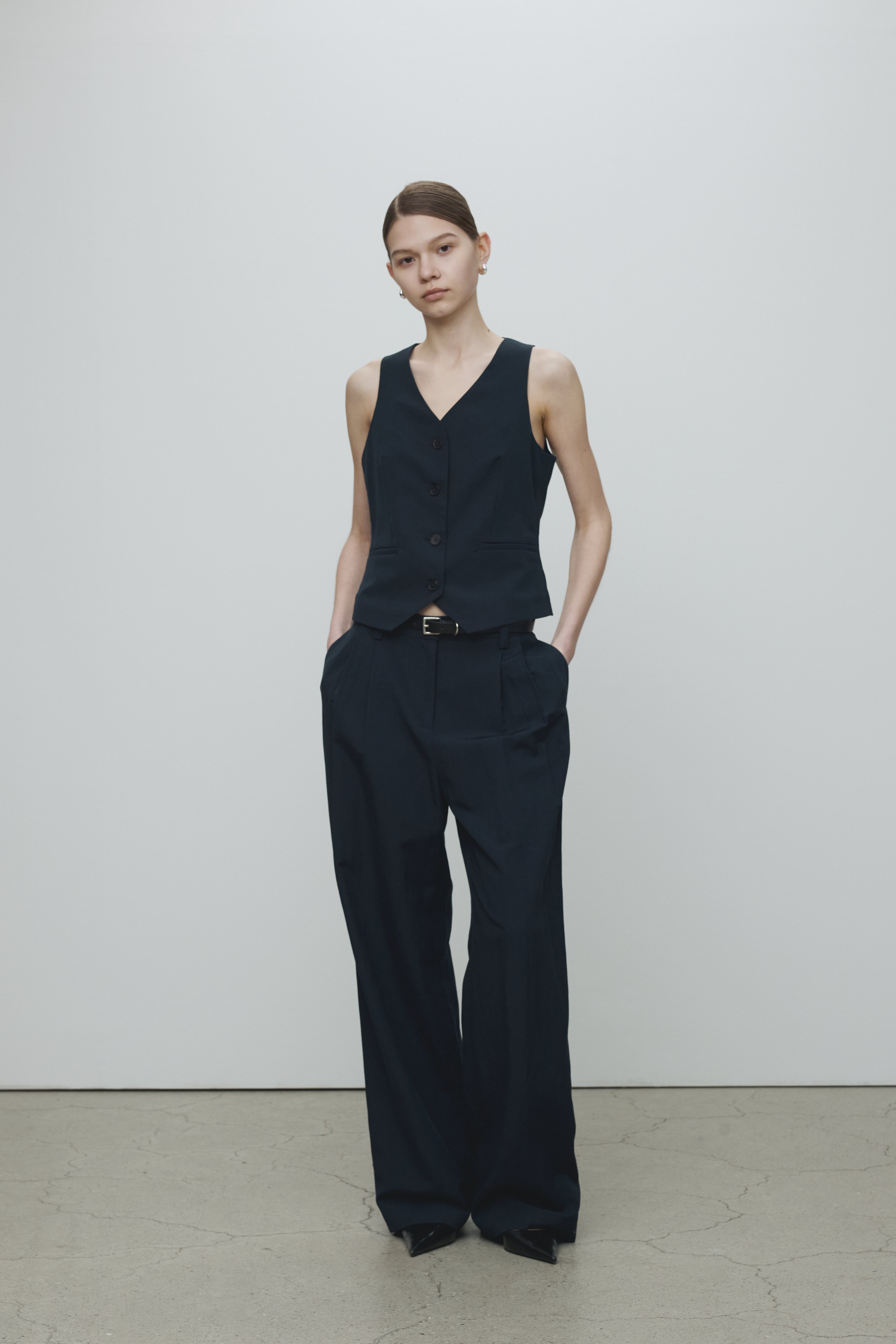 LINEN TAILORED VEST_ NAVY