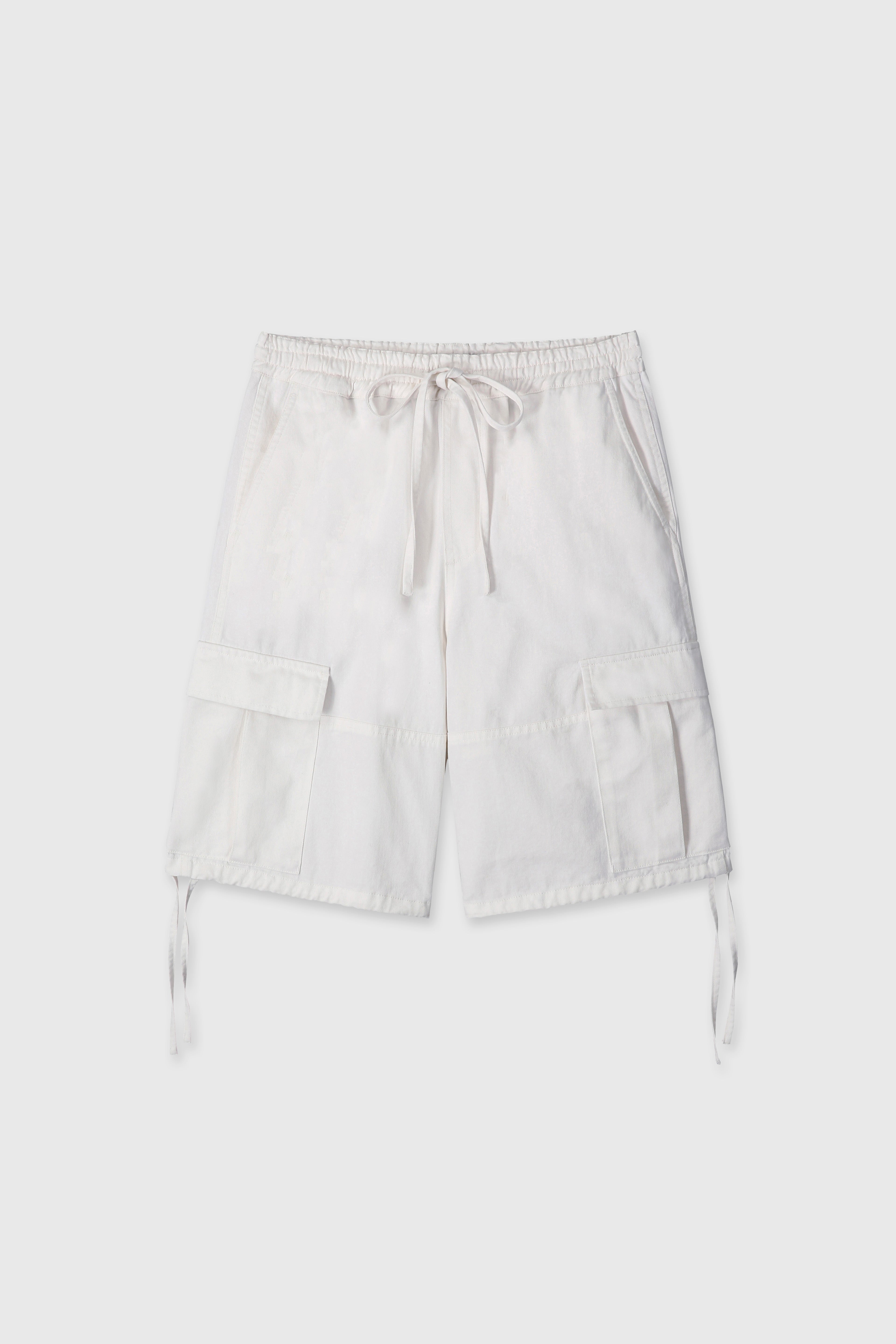 (W) GARMENT-WASHED CARGO SHORTS_ OFF WHITE