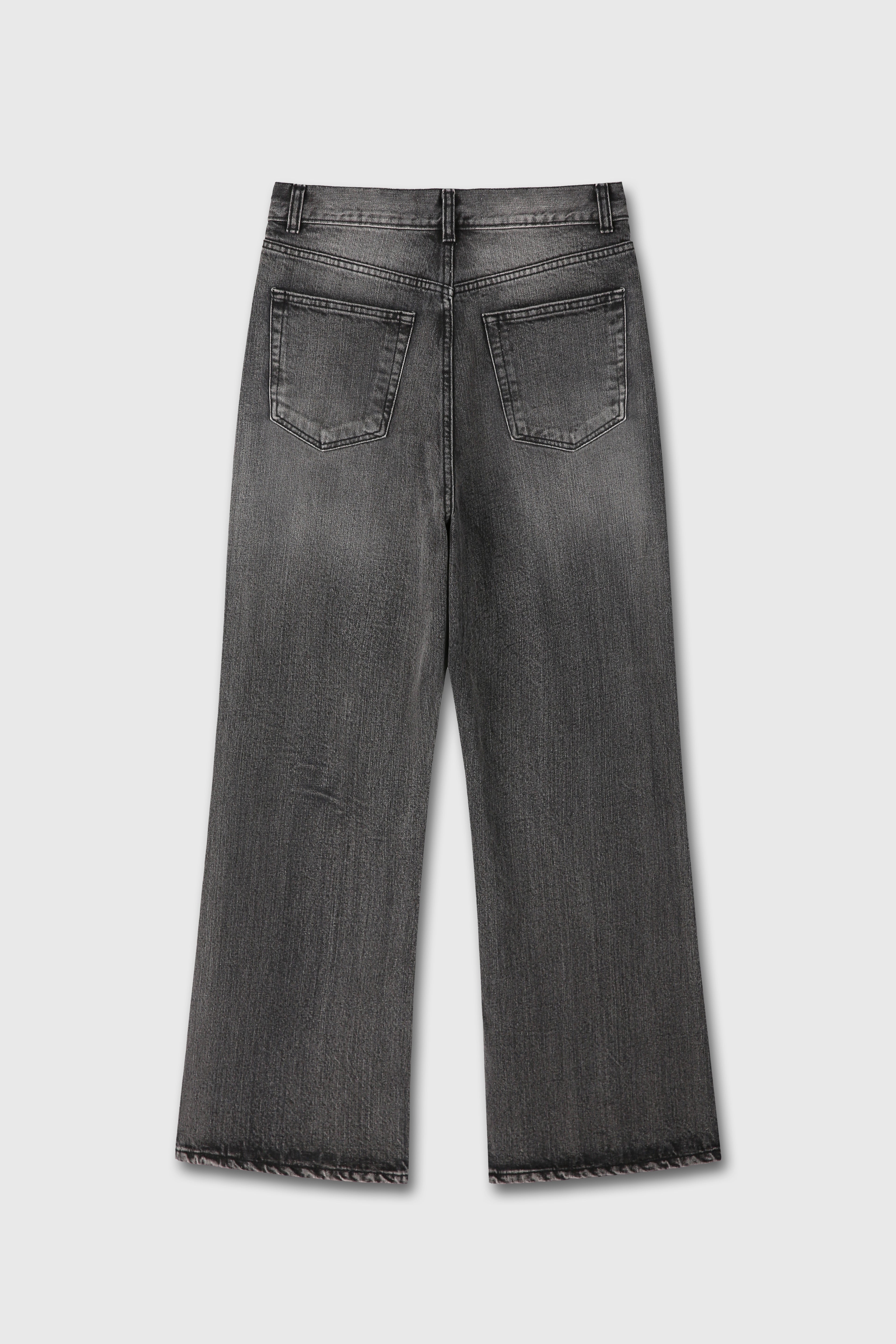 LOOSE FLARED-LEG DENIM JEANS_ WASHED BLACK