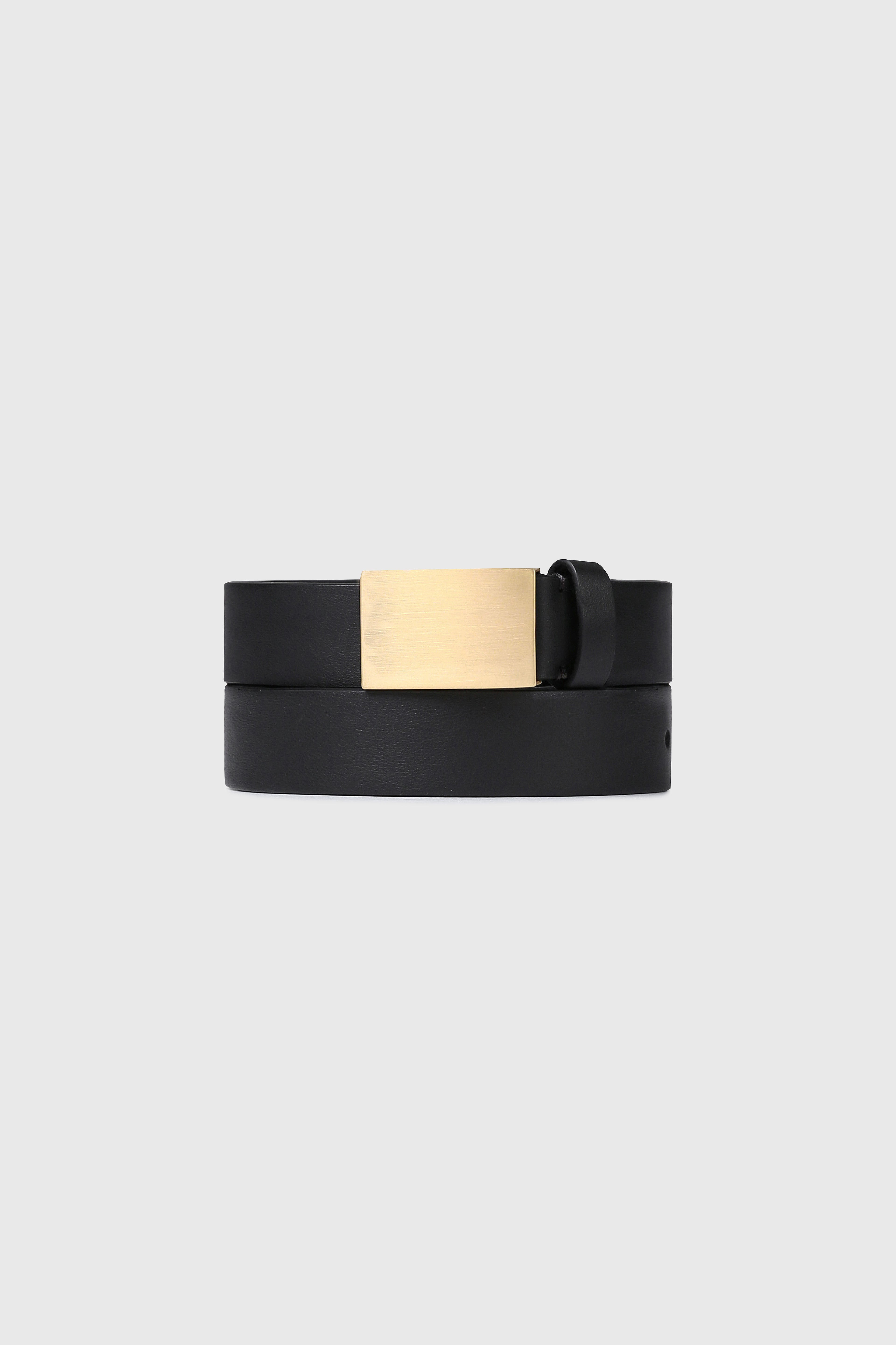 GOLD TONE PLATE BUCKLE SMOOTH LEAHTER BELT_ BLACK