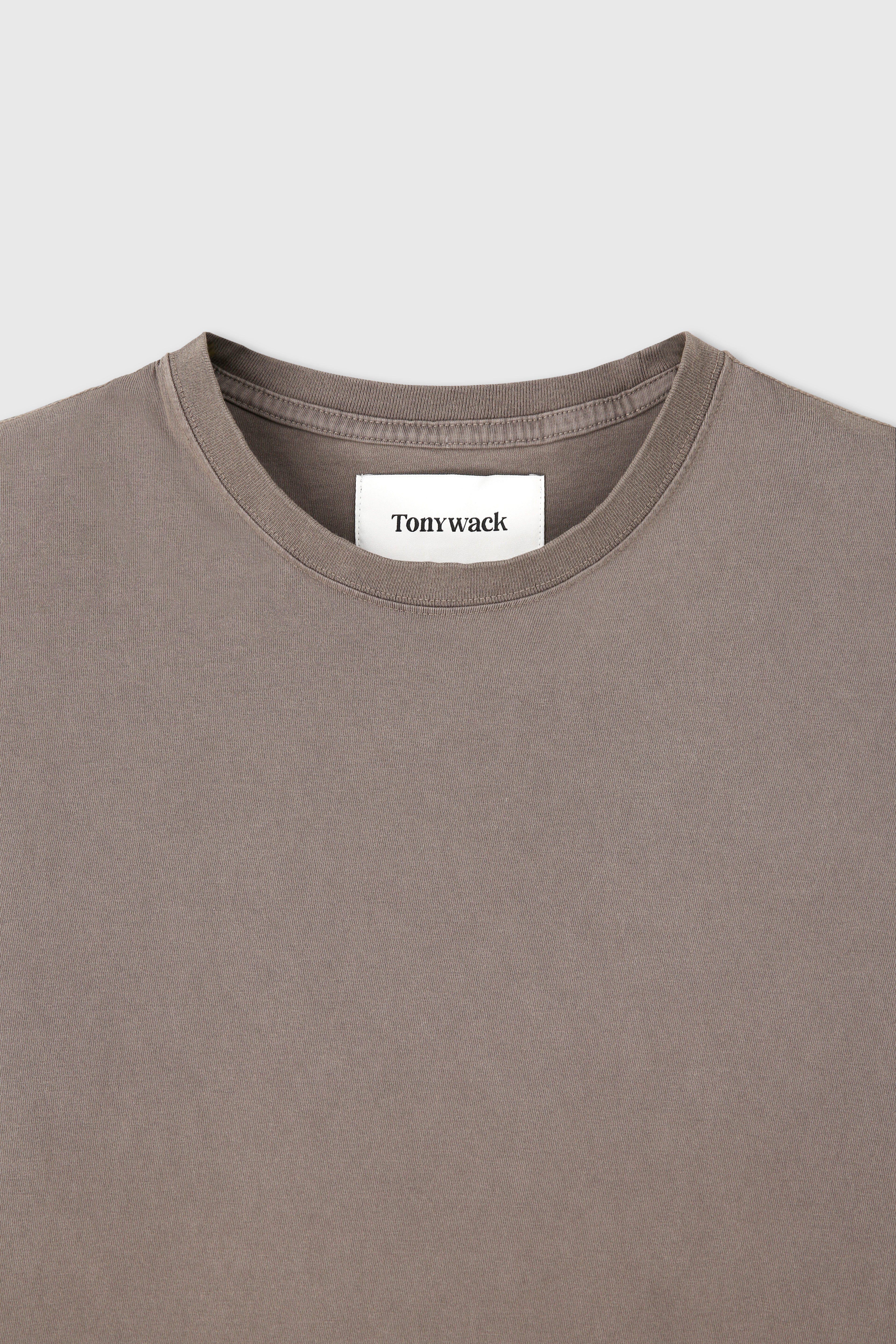 SIGNATURE GARMENT DYED T-SHIRT_ CEDAR BROWN