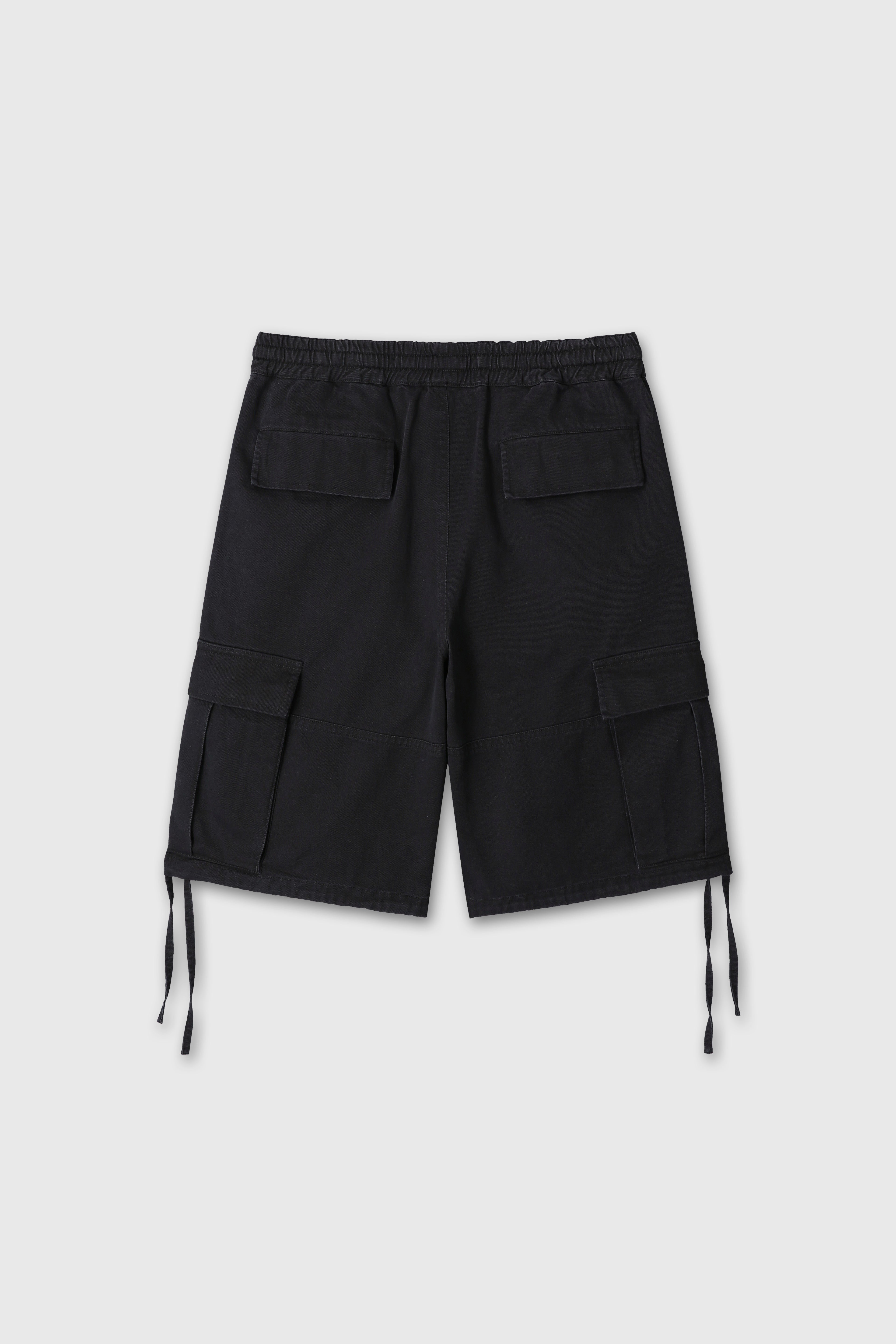 (W) GARMENT-WASHED CARGO SHORTS_ BLACK