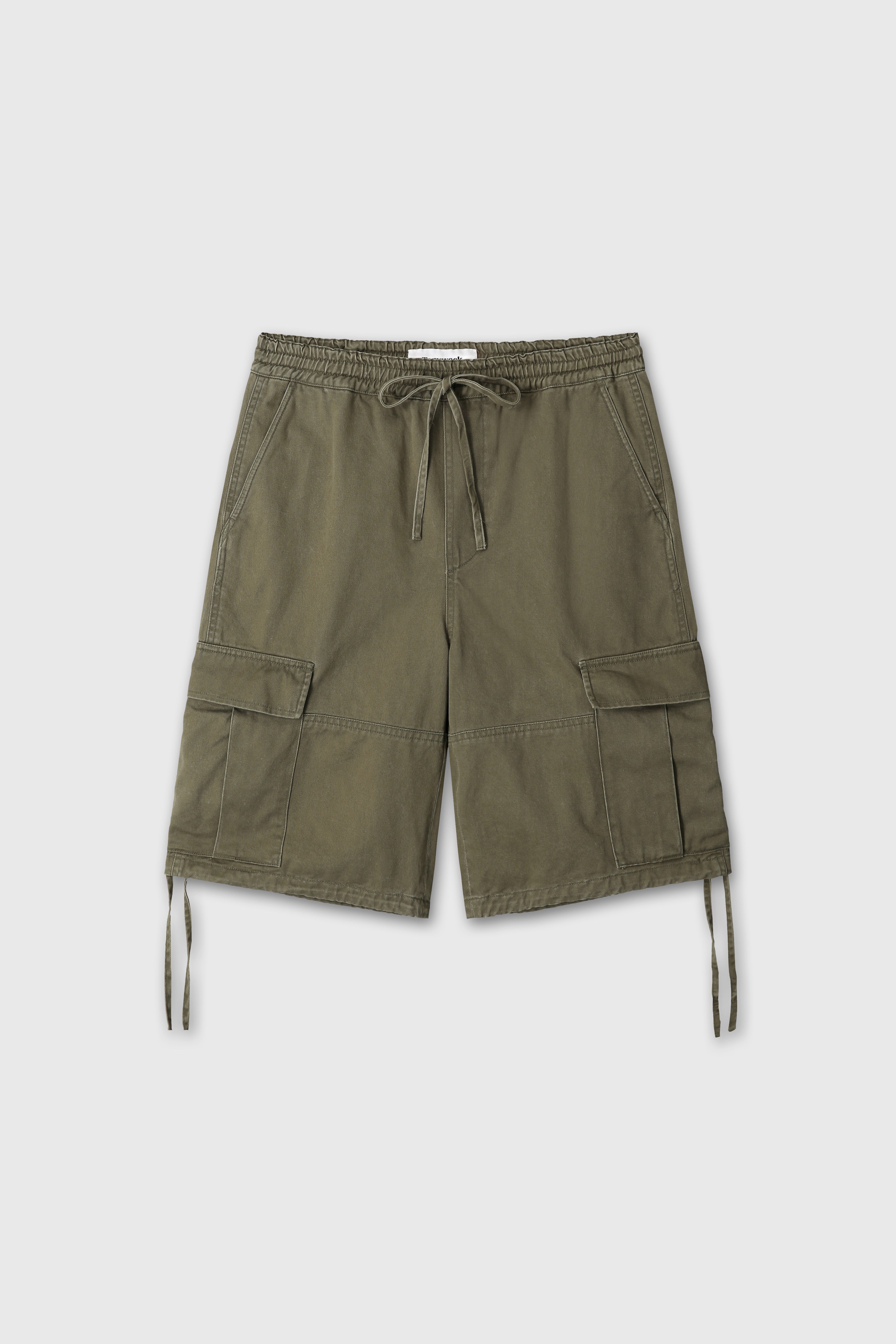 (W) GARMENT-WASHED CARGO SHORTS_ OLIVE