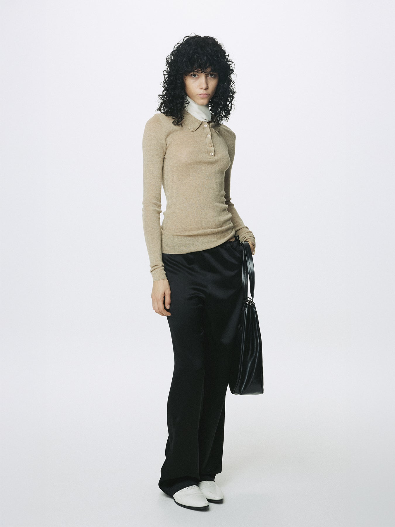 (W) GLITTER RIBBED KNIT POLO SHIRT_ GREENISH BEIGE