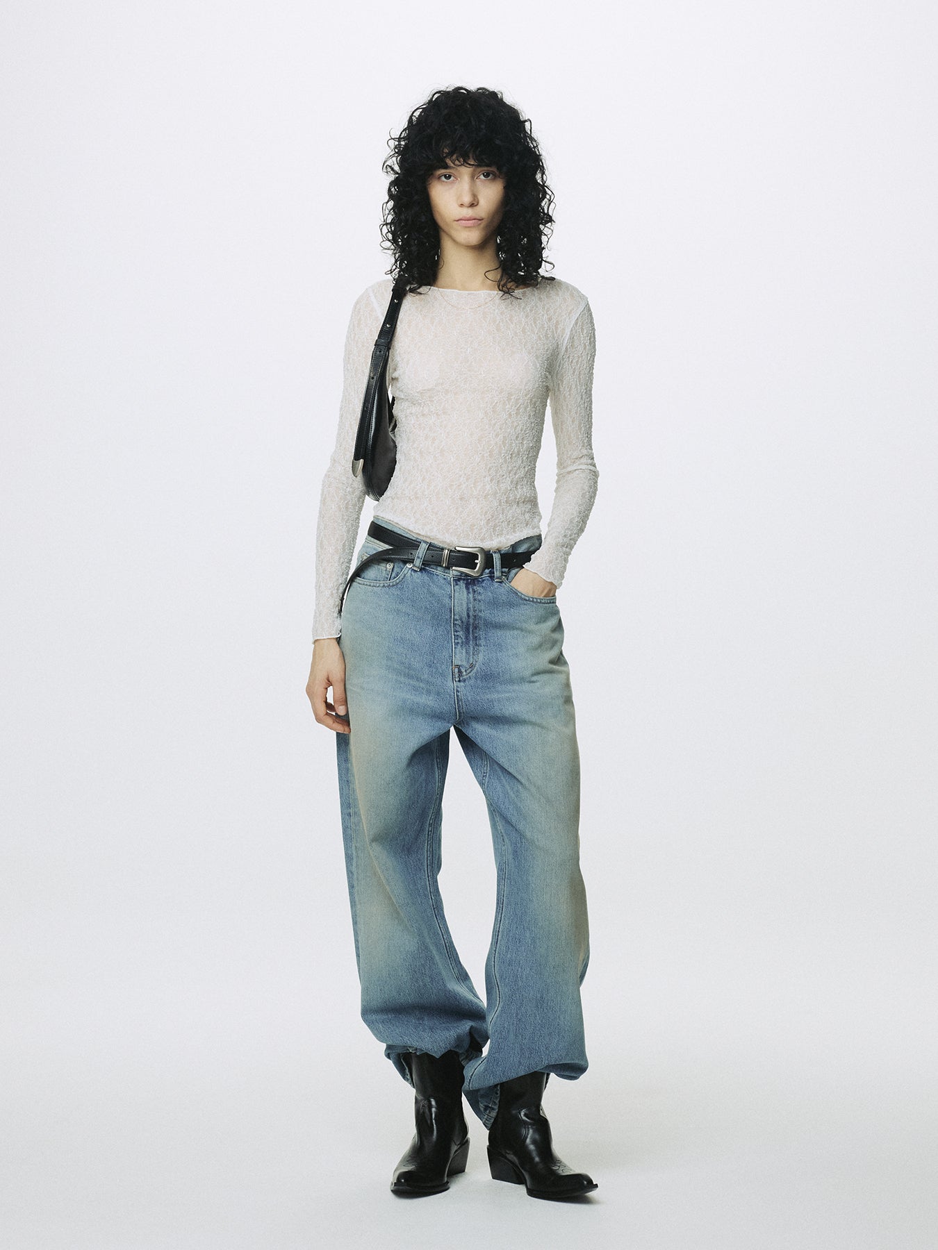 (W) LACE LONG SLEEVE TOP_ OFF WHITE